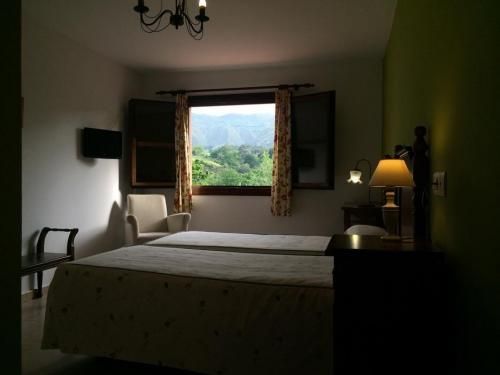 hotel-porrua-habitacion-doble-vistas-montaña