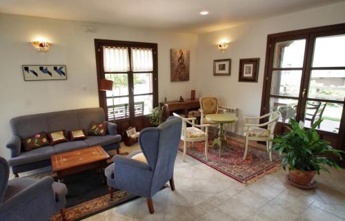hotel-porrua-sala-estar-sofas